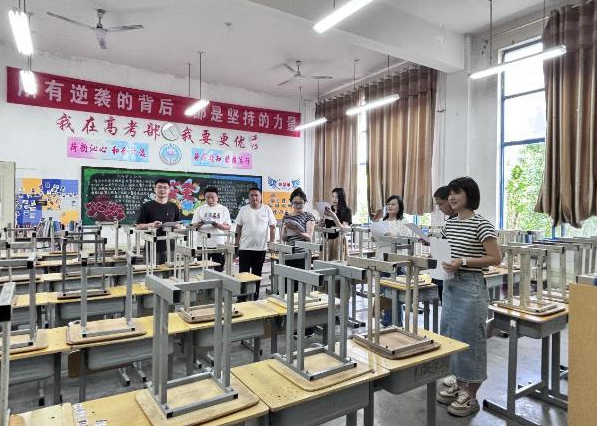 建造家门口的好学校探索建立组成名校教育组成共同体