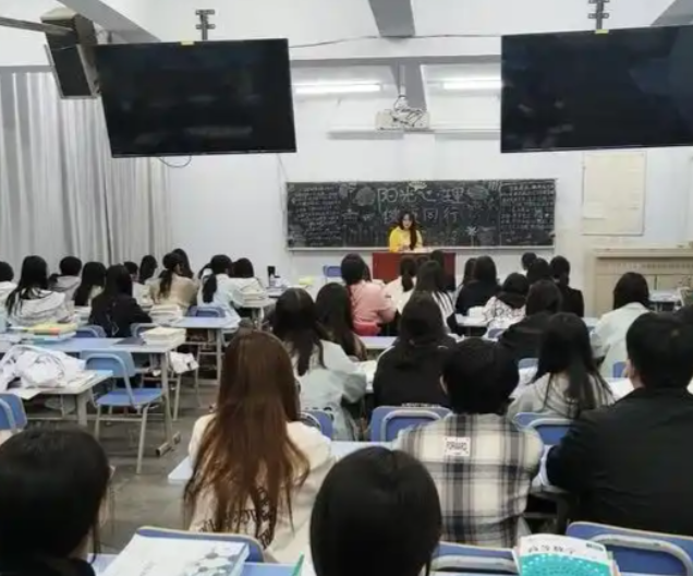 学生在就读城市就读学校和就读专业等方面都有更大的挑选规模